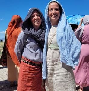 Meet your Posher, Danielle